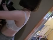 超級苗條害羞的女子温泉旅行連続中出