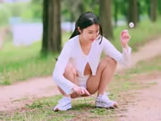 韓國健身美女jena樹林漏出三點